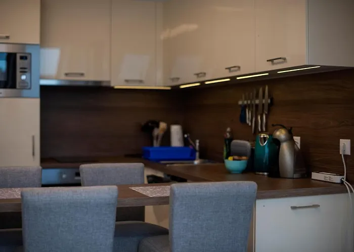 Zsuka Apartman Free Parking